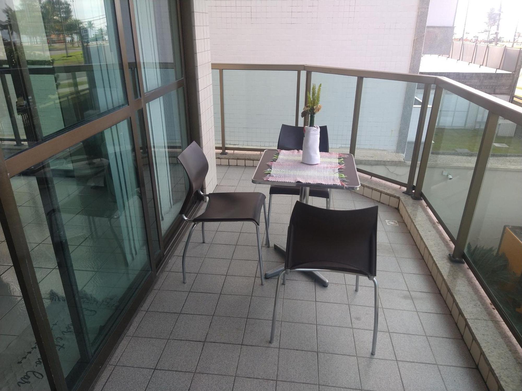 Apartamento Frontal Com Vista Mar! Otimo 2 Quartos. Rio de Janeiro